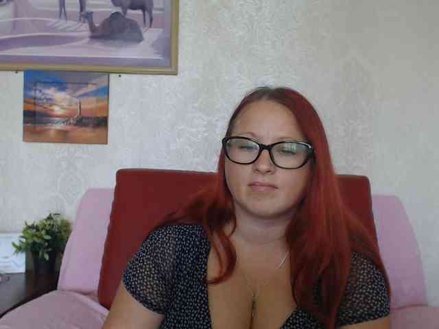 Lilia4joy webcam