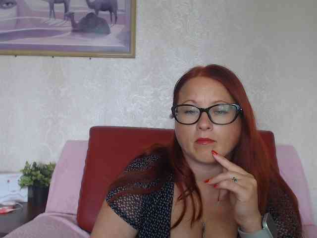 Lilia4joy webcam