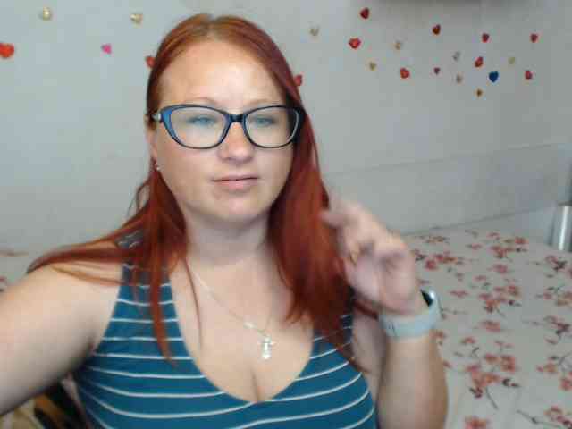 Lilia4joy webcam