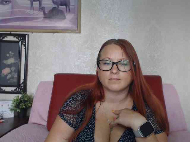 Lilia4joy webcam