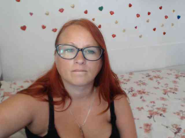 Lilia4joy webcam