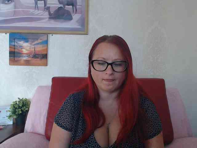 Lilia4joy webcam
