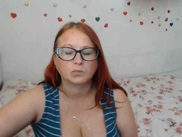 Lilia4joy webcam