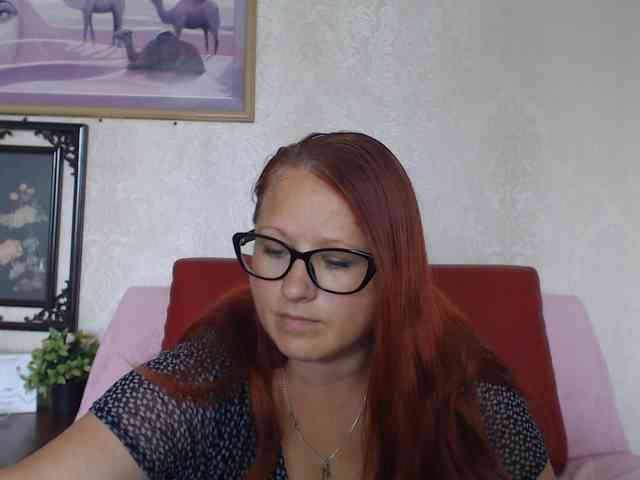 Lilia4joy webcam