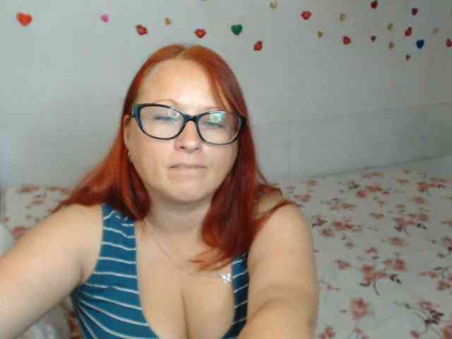 Lilia4joy Live Webcam on BongaCams