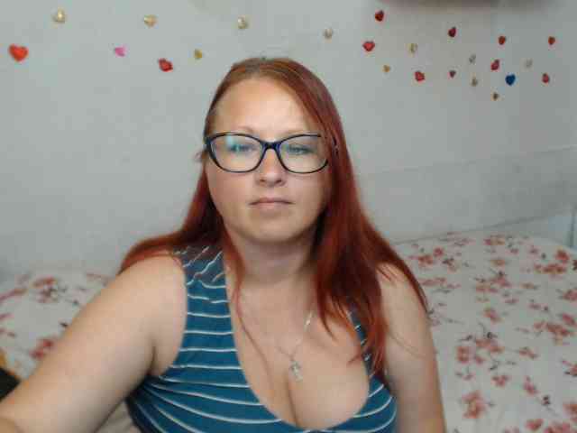 Lilia4joy webcam