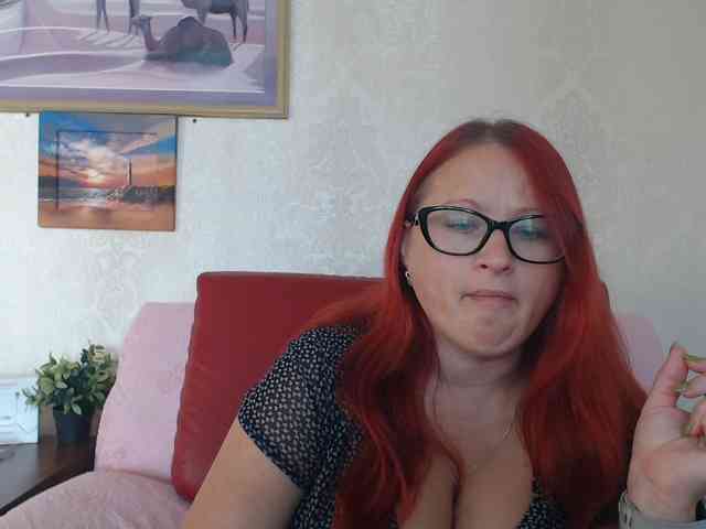 Lilia4joy webcam