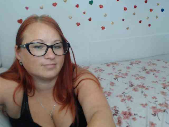 Lilia4joy webcam