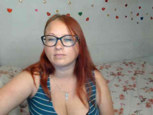 Lilia4joy webcam