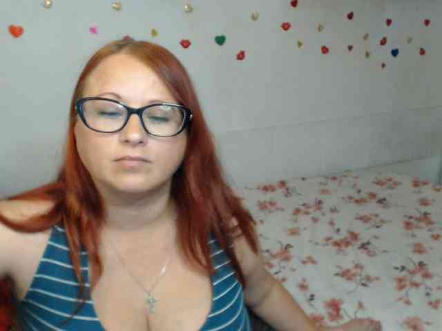 Lilia4joy webcam