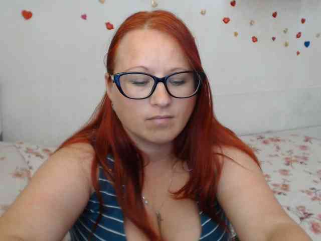 Lilia4joy webcam