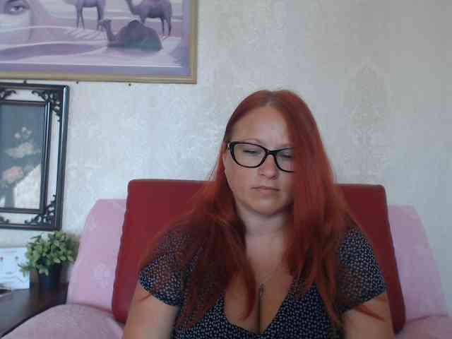 Lilia4joy webcam