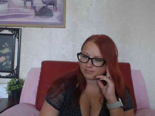 Lilia4joy webcam