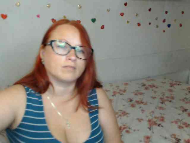 Lilia4joy webcam