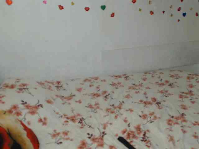Lilia4joy webcam