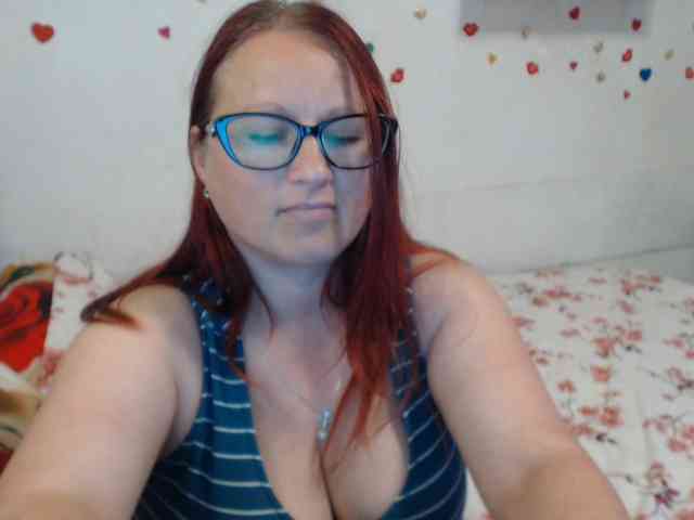 Lilia4joy webcam