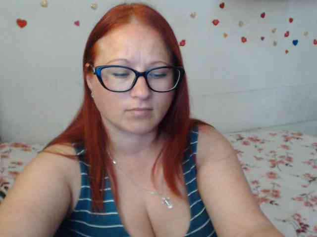 Lilia4joy webcam
