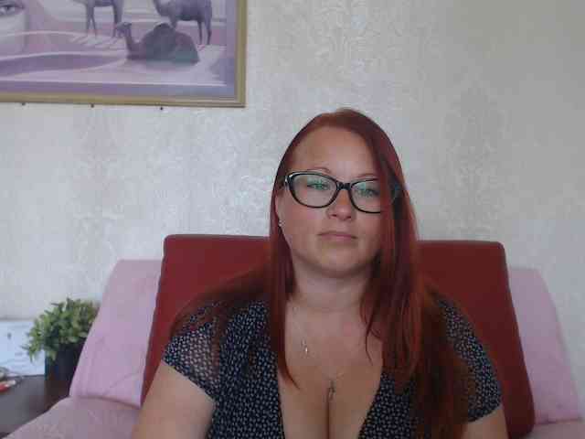 Lilia4joy webcam