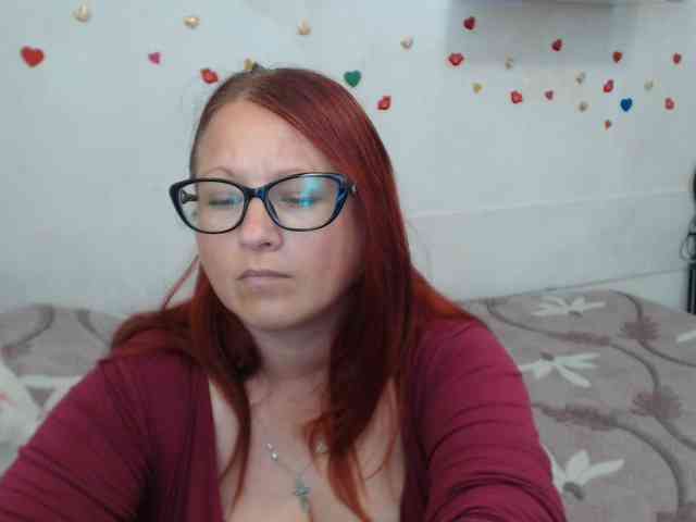 Lilia4joy webcam