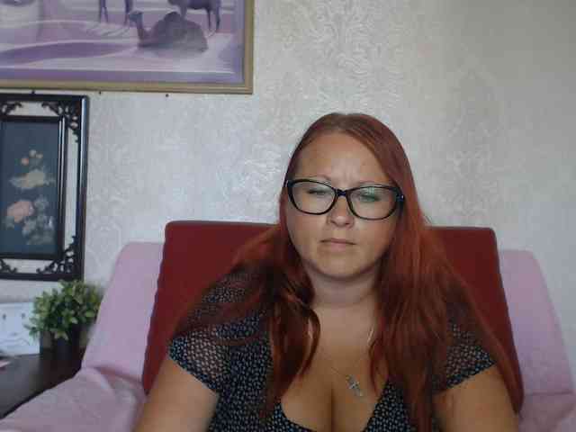 Lilia4joy webcam