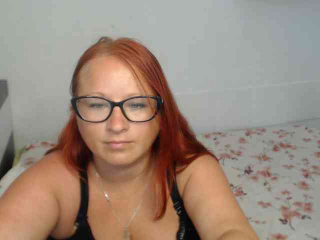 Lilia4joy webcam