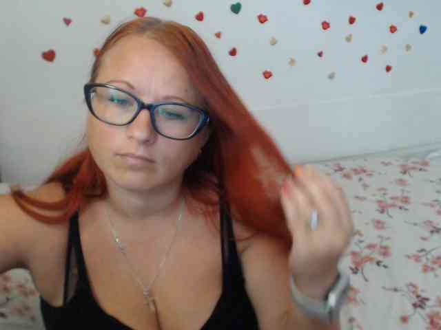 Lilia4joy webcam