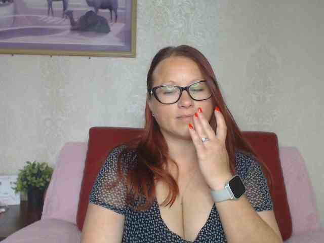 Lilia4joy webcam
