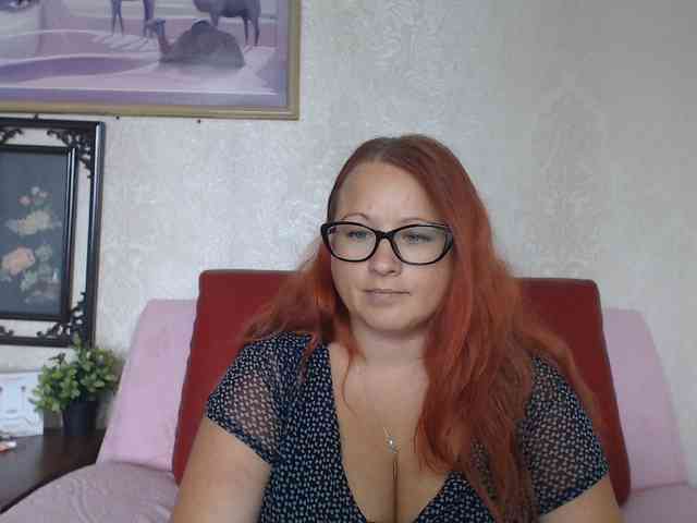 Lilia4joy webcam