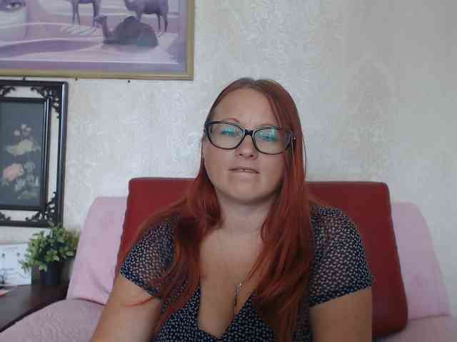 Lilia4joy webcam