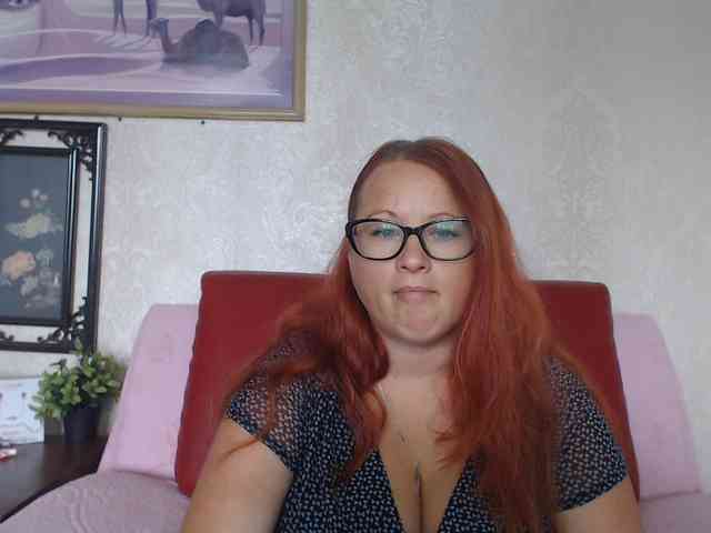 Lilia4joy webcam