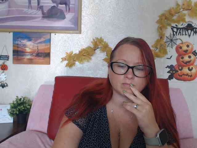 Lilia4joy webcam