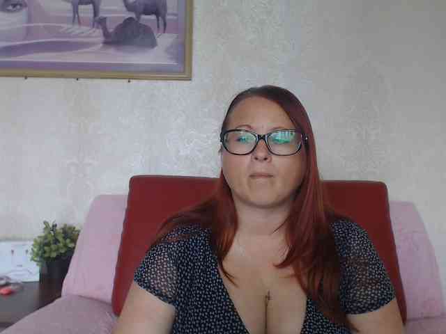 Lilia4joy webcam