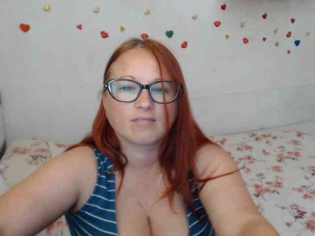Lilia4joy webcam