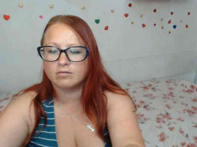 Lilia4joy webcam