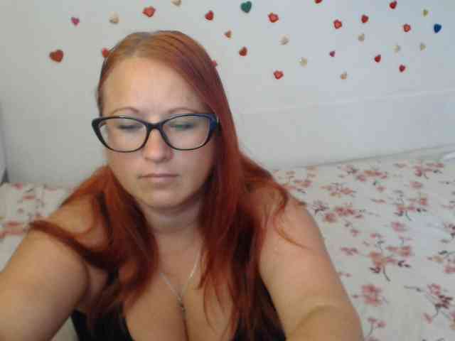 Lilia4joy webcam