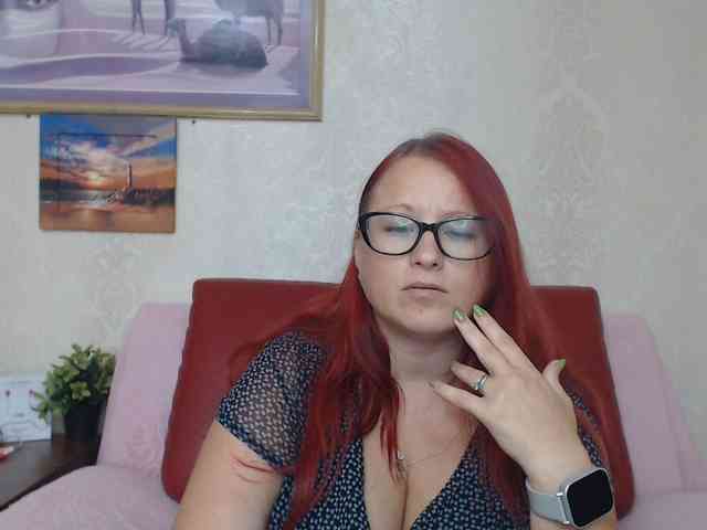 Lilia4joy webcam