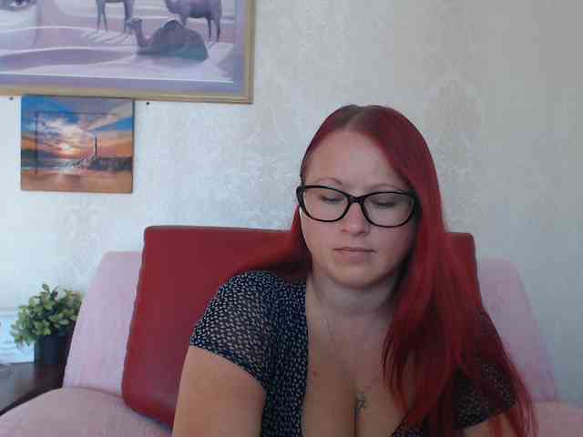 Lilia4joy webcam
