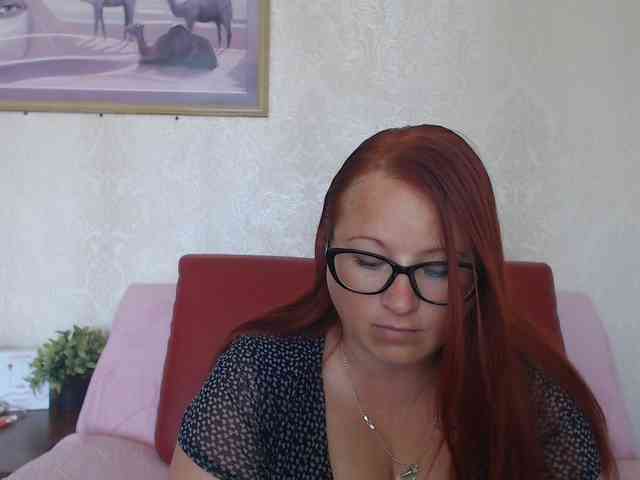 Lilia4joy webcam