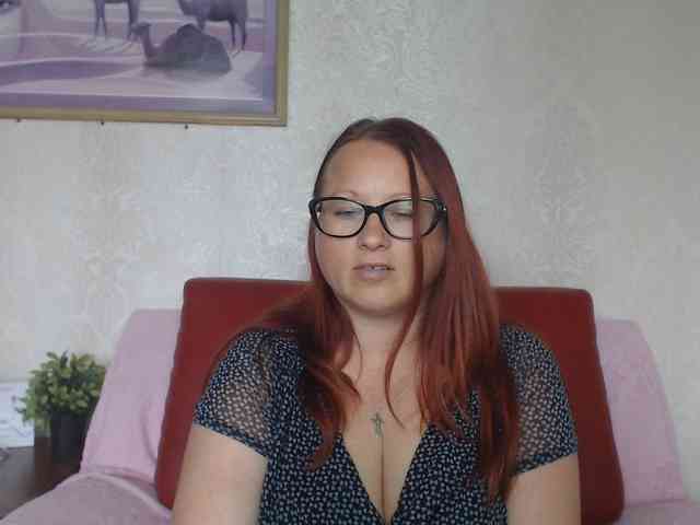 Lilia4joy webcam