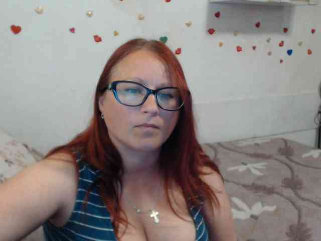 Lilia4joy webcam