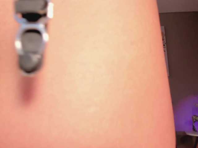 LelaWest's BongaCams show and profile