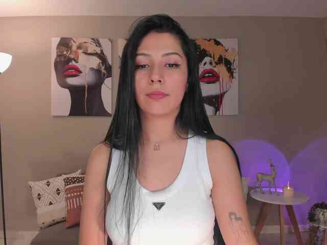 LelaWest webcam