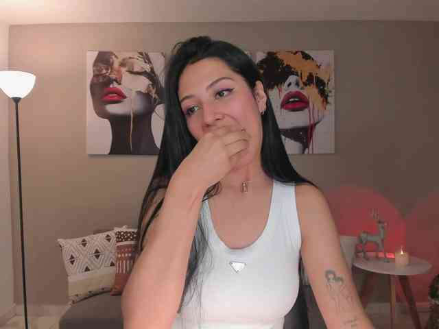 LelaWest webcam