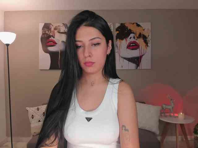 LelaWest webcam