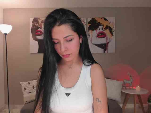 LelaWest webcam