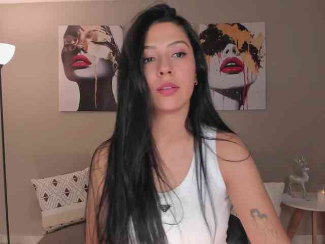 LelaWest webcam