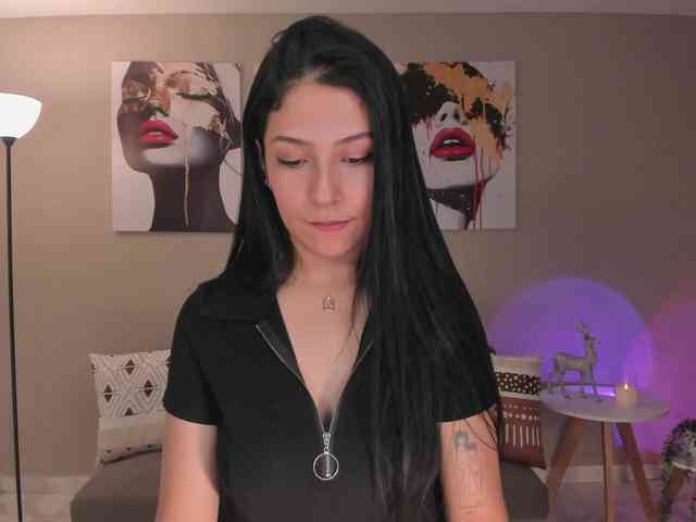 LelaWest webcam