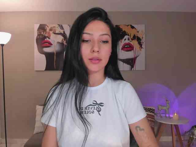 LelaWest webcam