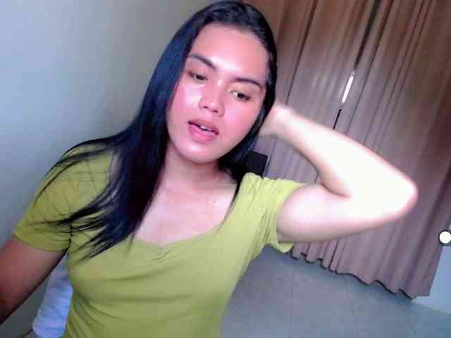 queencarmel Sex Cam Show