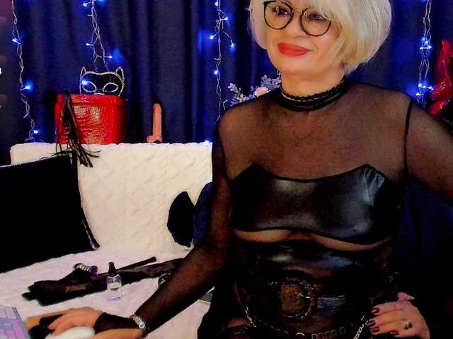 PrettySofi1 live cam on BongaCams